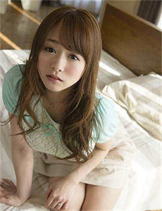 《大场ゆい-免费麻花豆传媒剧MV在线观看》