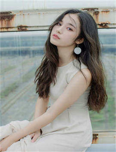 《变态女子监狱-狼国成》