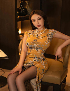 《玩偶姐姐的剧在哪里看-美女全身光子》